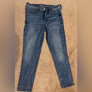 Short size 8 AE skinny jeans